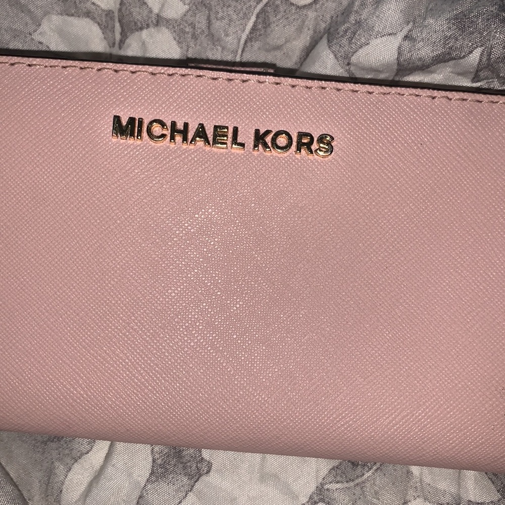 ❤️ - Picture 2 of 3